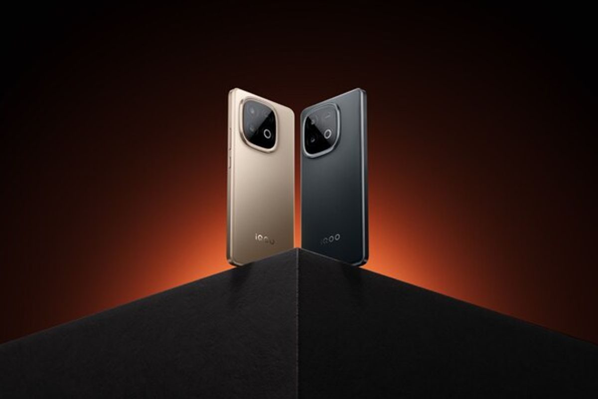 Qualcomm Bets Big on AI Smartphones With Dual Flagship Chips