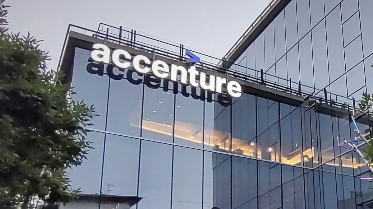Accenture y TÜV SÜD aceleran la certificación de IA física